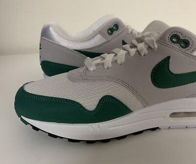 Nike Air Max 1 Anniversary Mens Sz 10 White Evergreen Aura Green