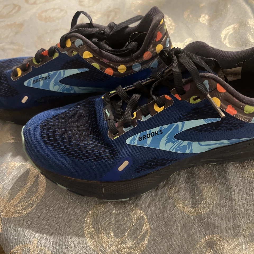 Brooke Size 8 Speed, Neutral Shoes With Fruit Theme. Excellent Condition - Image 4 of 4