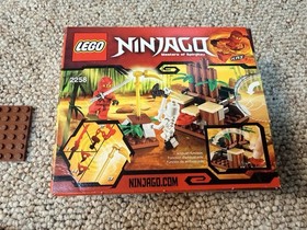 ** LEGO 2258 NINJAGO: Ninja Ambush 100% Complete W Box And Manual