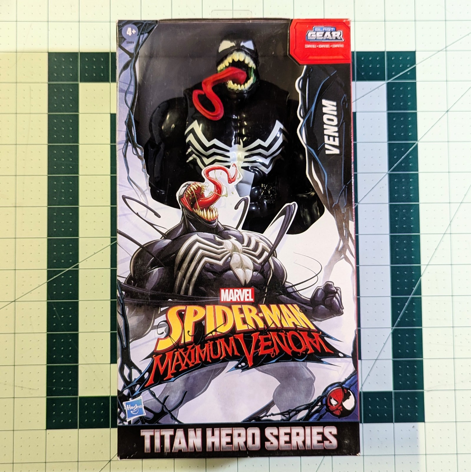 Spider-man Venom Titan Hero Deluxe 30 Cm