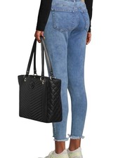 Borsa a tracolla Guess Noelle Elite Tote nera - prezzo consigliato: € 139