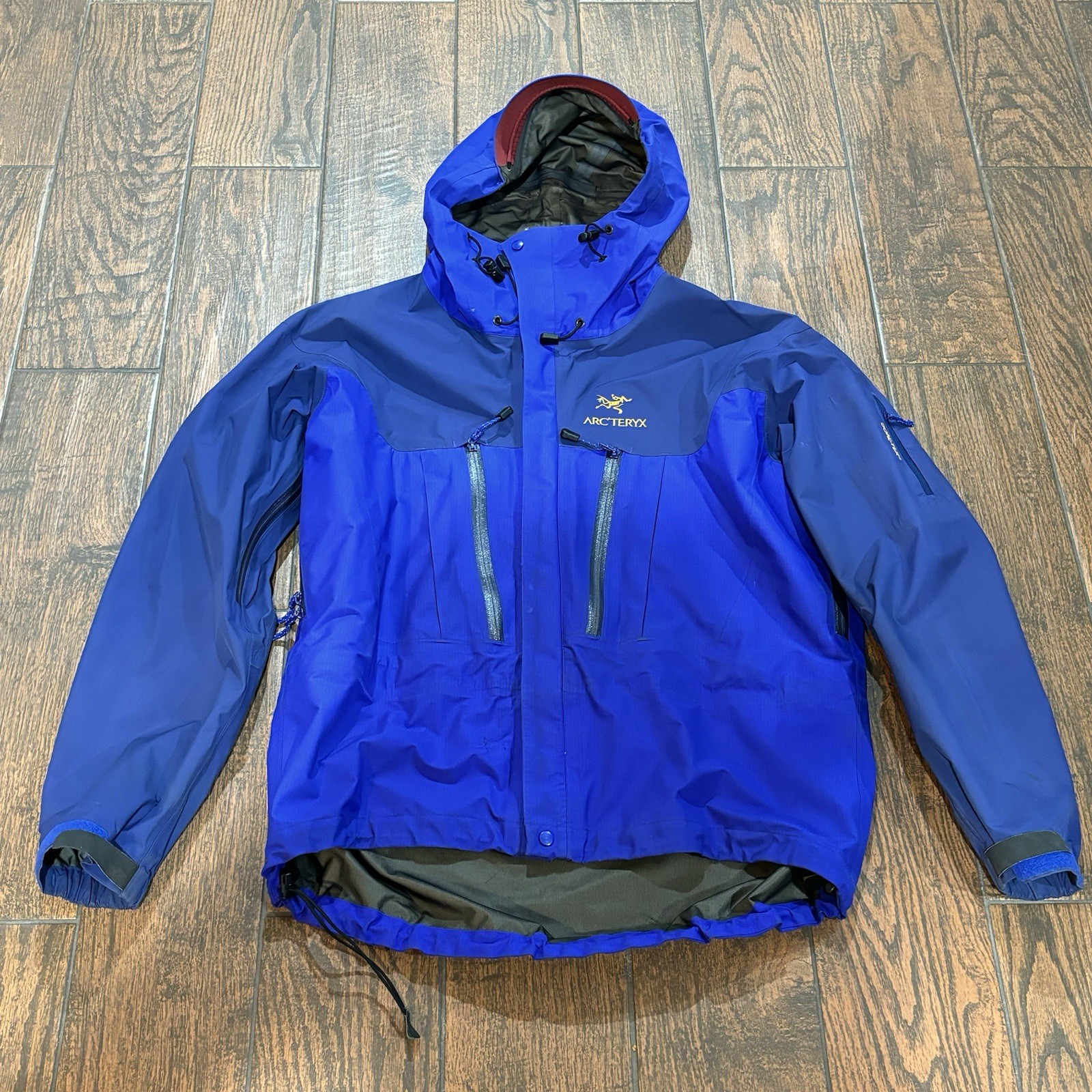 ARC'TERYX Arc’teryx Alpha SV Gol Epoca Uomo Grande Colore Troppo Blu