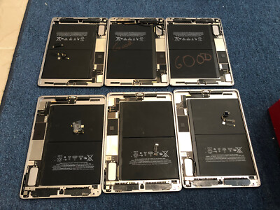 iPad Air 2 64GB 本体（バッテリー良好）+ おまけ AS IS Lots 6 Apple iPad Air 2 64GB, Wi-Fi, 9.7in - Space