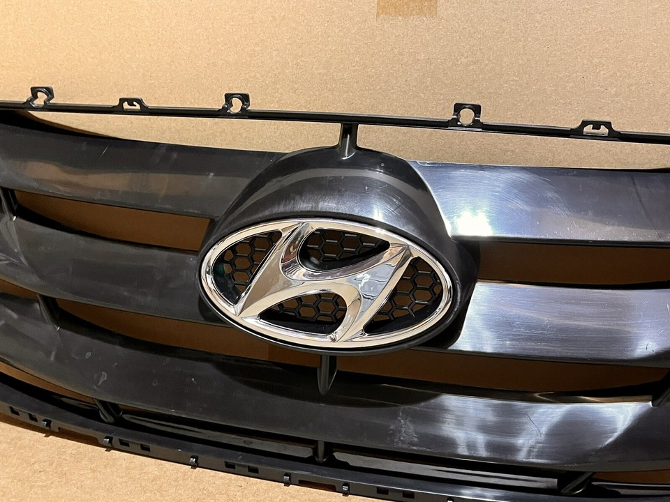 2-Piece Lower Grille & Chrome Molding Set For 2010-2012 Ford Fusion – Front Bumper Trim
