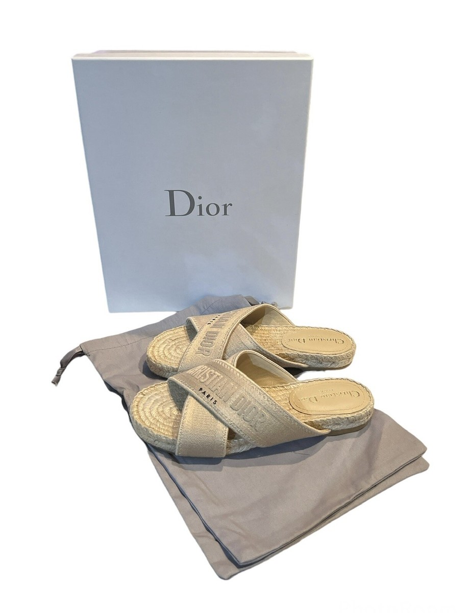 CHRISTIAN DIOR GRANVILLE SANDALS SZ 35 CREAM BEIGE FLATS NEW IN