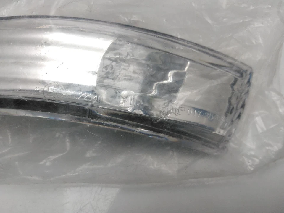 FORD FIESTA Indicator Light Lamp N/S 2008-2018 LH - Image 2 of 4