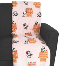 PEANUTS Throw Blanket 60"x70 Snoopy Christmas Gingerbread Doghouse Hot Cocoa
