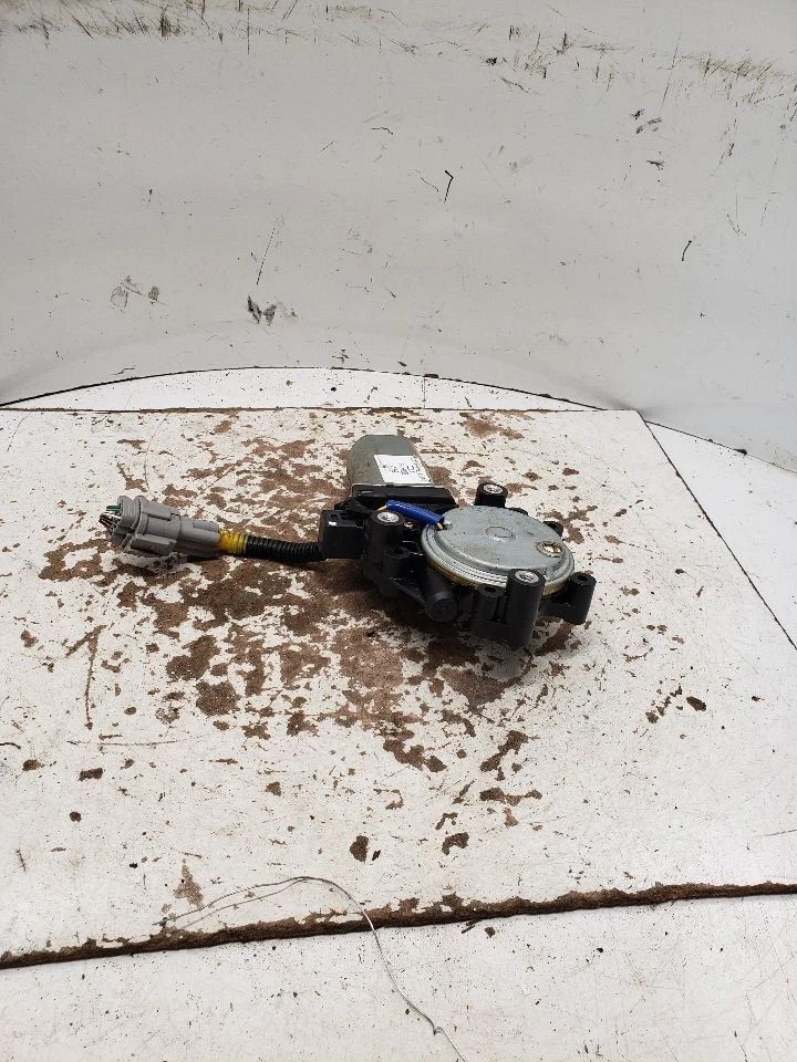 Driver Left Power Window Motor Front Fits 04-15 ARMADA 1401508 - Image 2 of 4