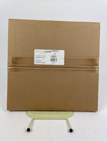 ChromaLuxe 4061 Photo Panels 11.75x11.75" Qt 10, Clear Matte Alum. Radius Corner - Picture 3 of 5
