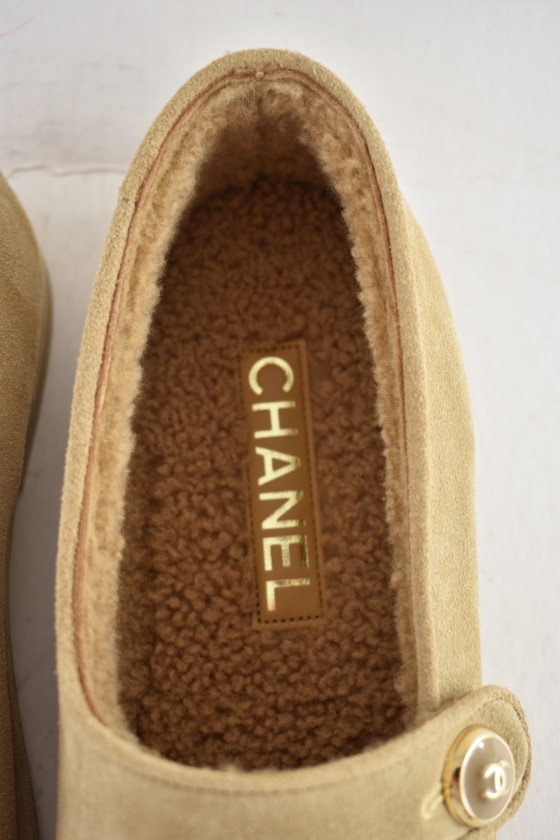 Chanel 25B Beige Suede Shearling Fur Mary Jane Moccasin Ballet