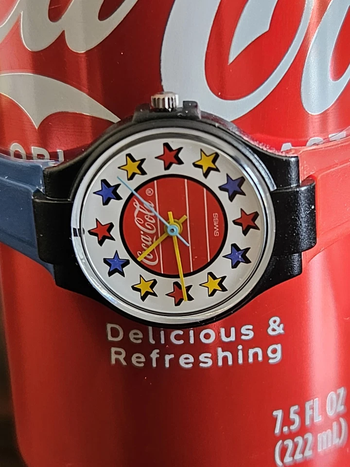 Relógio feminino vintage Coca-Cola dos anos 1990 feito pela Swatch - sem arranhões no cristal - Imagem 2 de 4