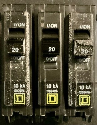Square D 20 AMP 1 Pole Circuit Breakers Plugin DP-4075 TYPE TIPO QO LOT OF 3