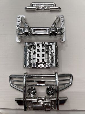 Mega Bloks ProBuilder Monster Truck #9749 4 chrome Pieces Bumpers Roll Bar Motor