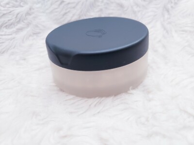 THE BODY SHOP Highlighting Beads Powdered Pearls Brush On Gold .8 oz / 23 g NEW