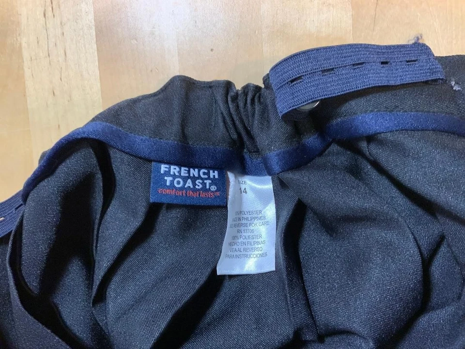 French Toast Damas, Falda Plisada Negra Talla 14, Cintura 28. Foto 2 de 2