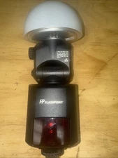 Camera Flashpoint FPLFSL360  With Round Head Flash.