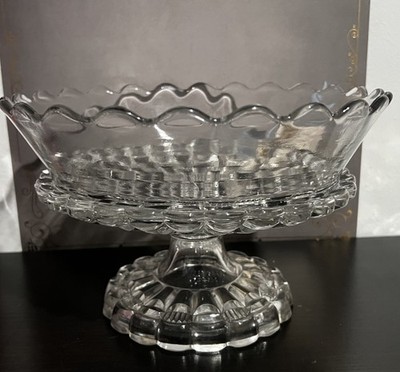 Vintage 1960 / 70s 9'' Fruit Bread Bowl Pedestal Cut Glass Clear scalloped Edge