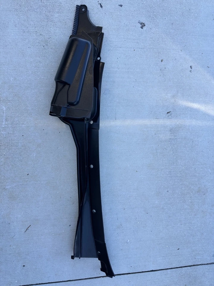 1998 MERCEDES-BENZ S320 W140 FRONT WINDSHIELD WIPER MOTOR COVER COWL - LEFT OEM - Image 4 of 4