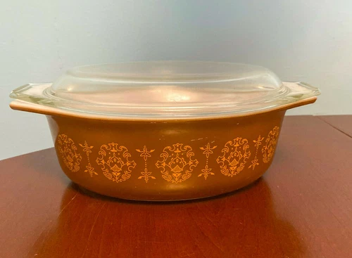 Pyrex 043 Art Nouveau Casserole Dish 1.5 Qt Vintage Promotional with Lid