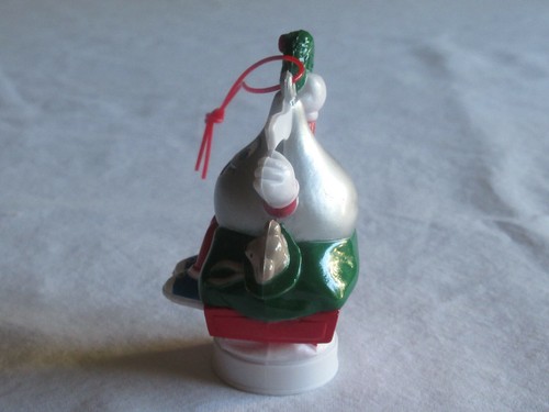 Christmas Ornament 1994/1995 Hershey's Kiss as Santa Toy Bag Wreath Teddy Bear - Picture 5 of 9