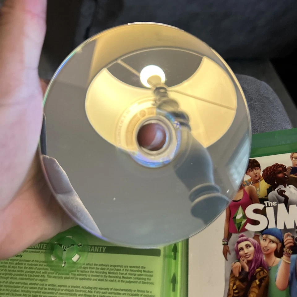 XBox One - Sims 4 Bundle Base Game Island Living Expansion Game Pack - Tested - Image 4 of 4