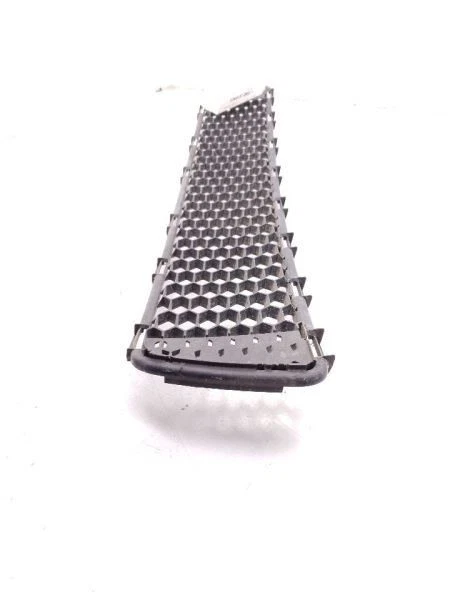 Решетка нижняя центральная подходит для 06 SCION XA 350042 - Изображение 3 из 4