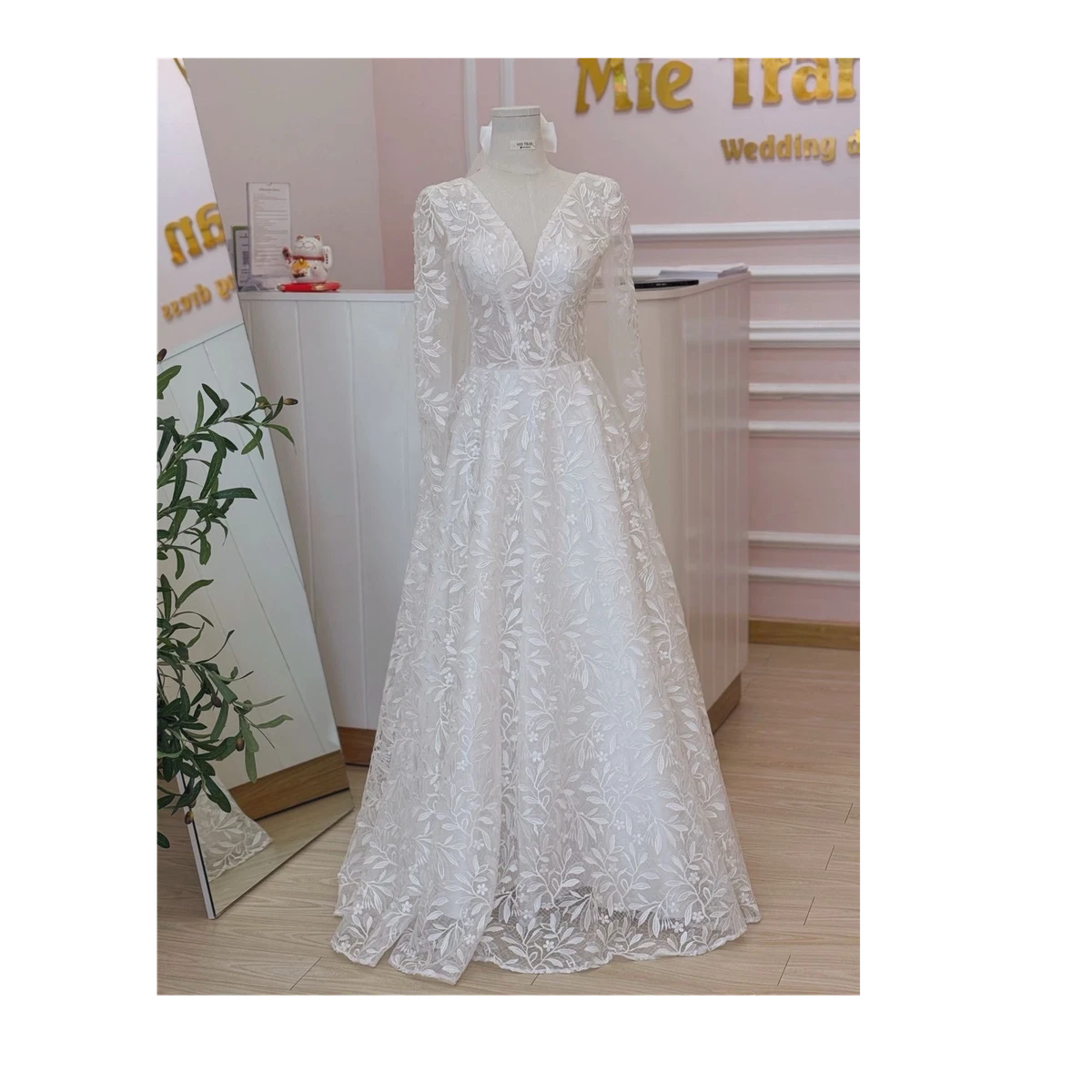 chinese dress ladies Stunning Glitter Tulle Wedding Dress with Floral Lace Appliques – Brydealo main image 1