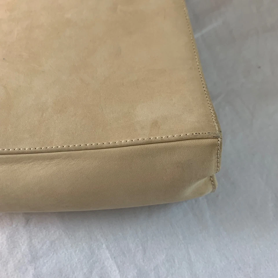 Vintage Salvatore Ferragamo Leather Shoulder Bag BW-215185 Made in Italy Tan - Image 3 of 4