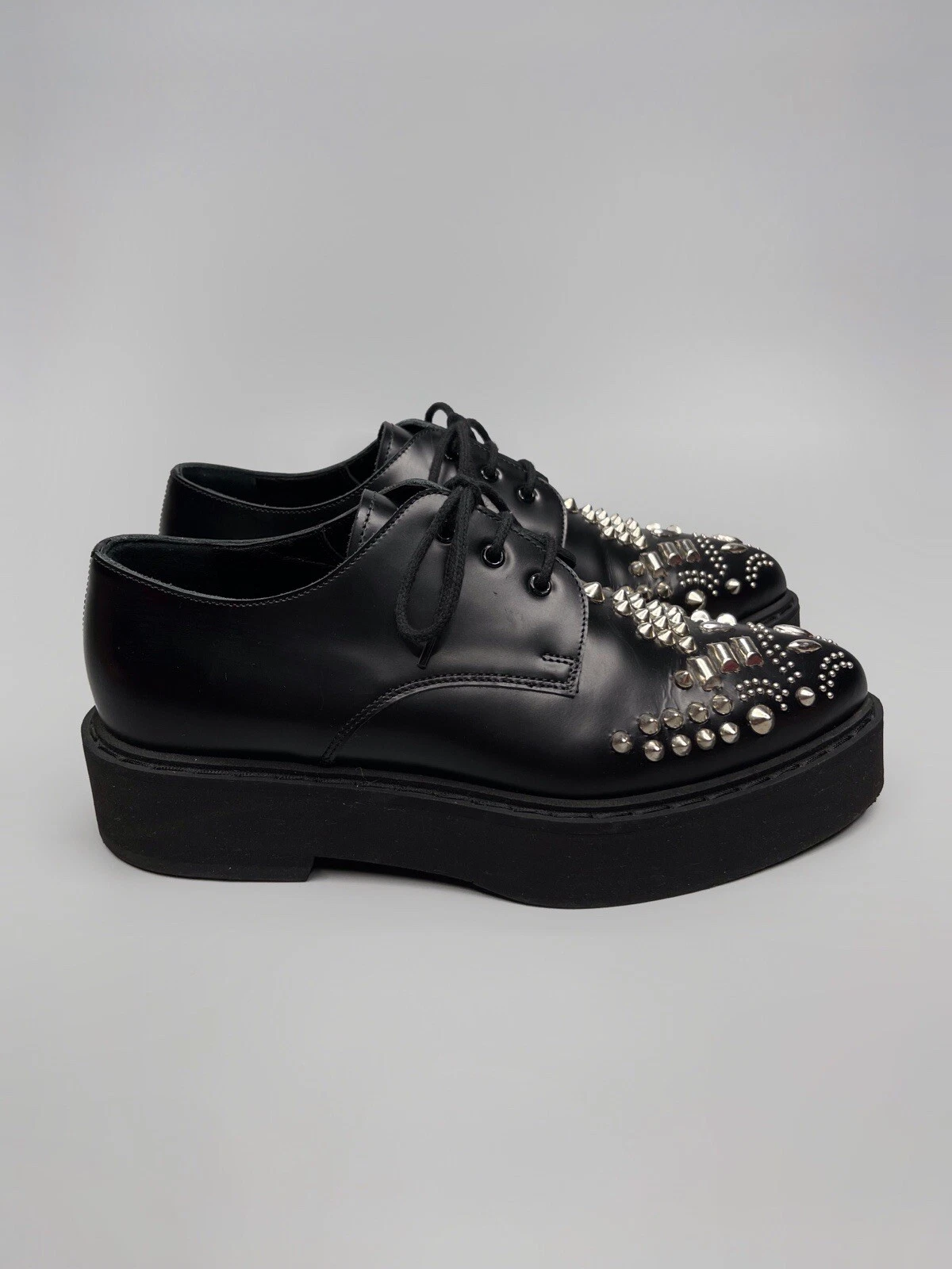 Scarpe Alexander McQueen con borchie e plateau taglia 38