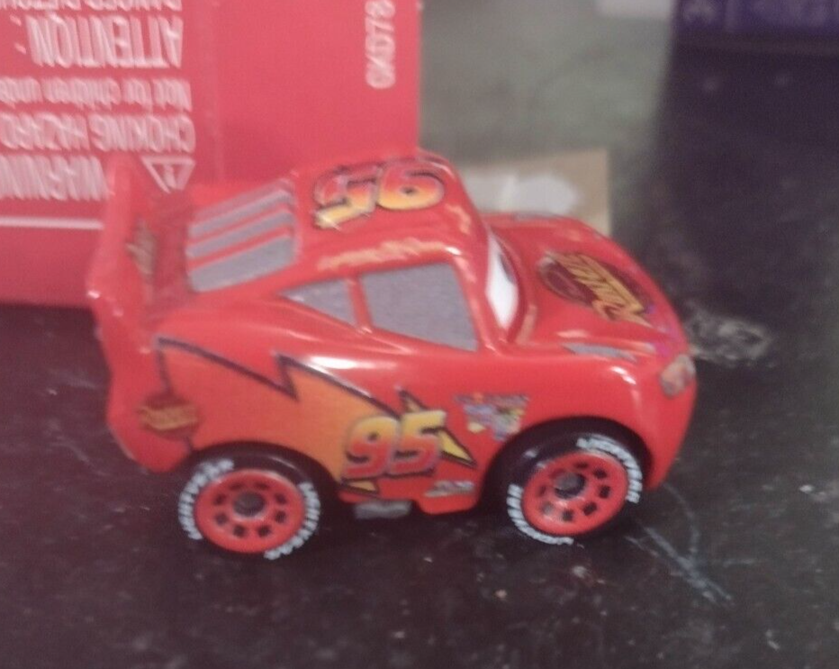 CARS MINI  RACERS-LIightning mcqueen rusteze  racing DISNEY PIXAR new design