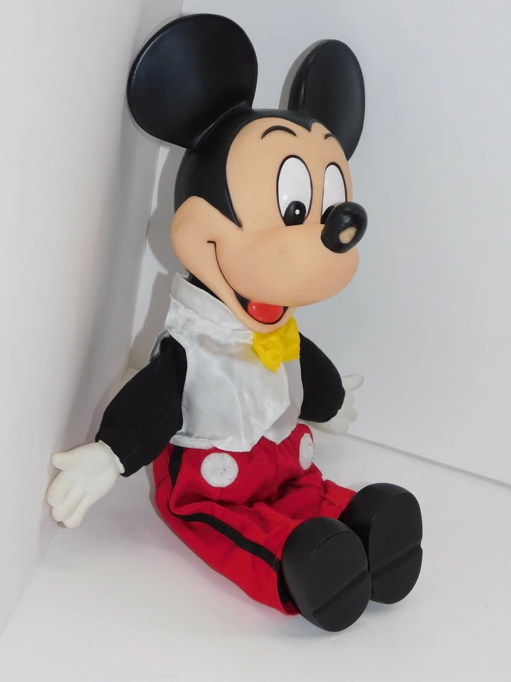 Brinquedo de pelúcia vintage Mickey cabeça de vinil Disney Mouse plástico - Imagem 4 de 4