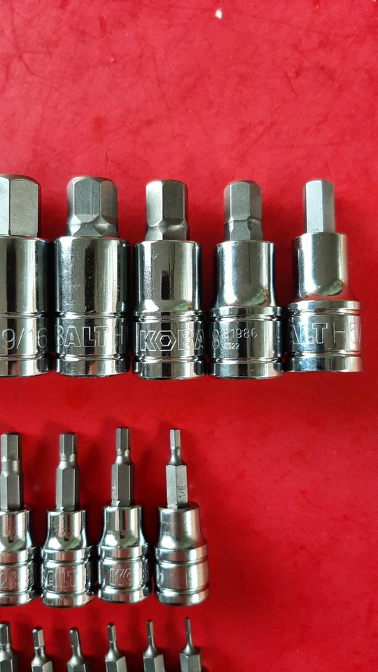NEW KOBALT TOOLS 25pc 1/4" 3/8" 1/2" Drive SAE Hex Bit Driver Socket Set - Image 3 of 4
