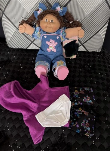 Cabbage Patch Kids Doll 1983 Smaller Eyes