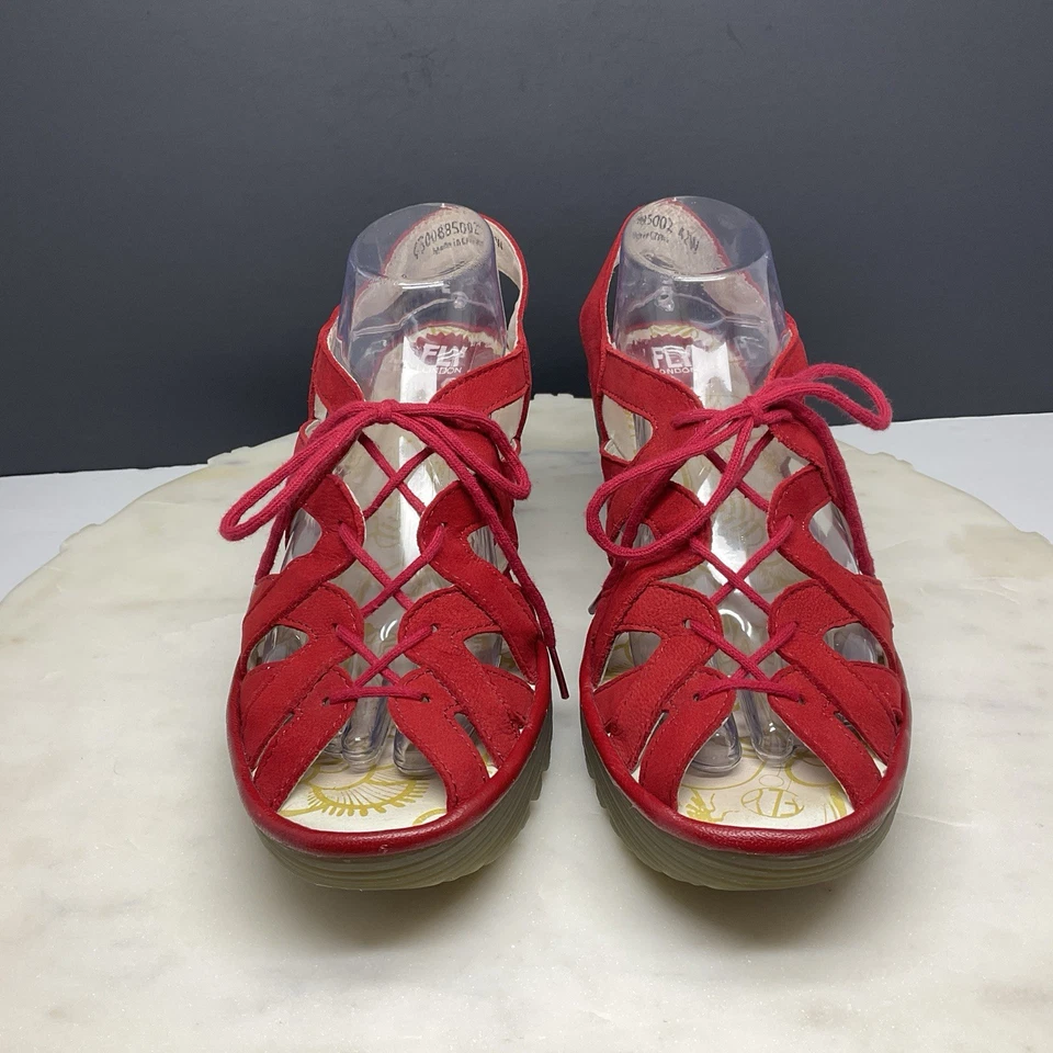 Sandalias Fly London Yapi para mujer talla 11-11,5 EU 42W tacón de cuña cómodas tiras rojas Foto 2 de 4