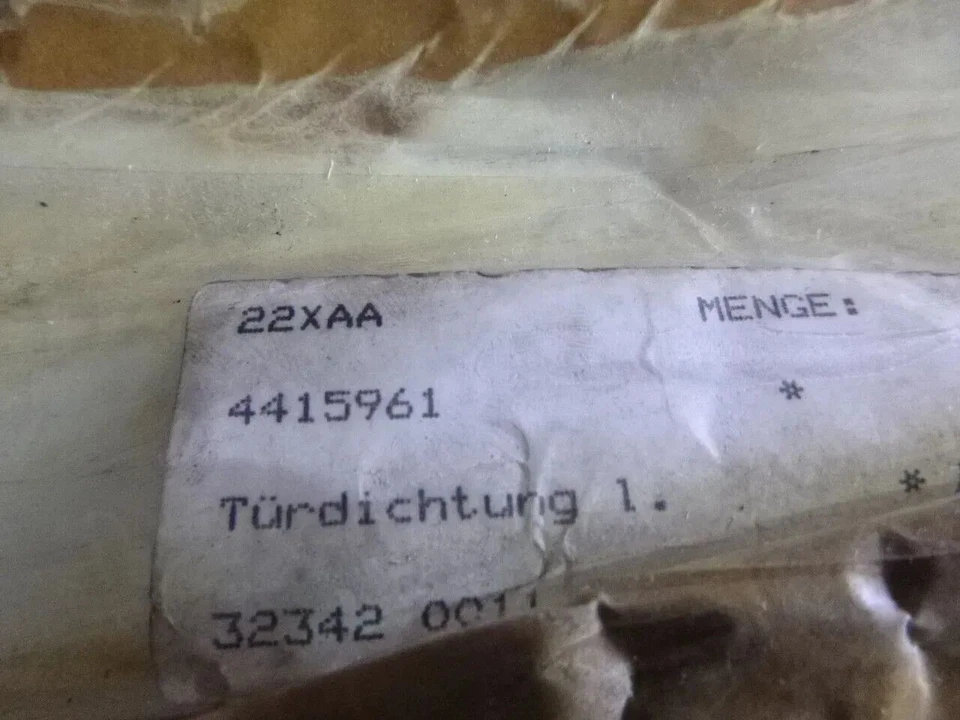 Dodge Shadow 1987-1994 junta puerta delantera superior izquierda Weatherstrip izquierda 4415961 Foto 3 de 4