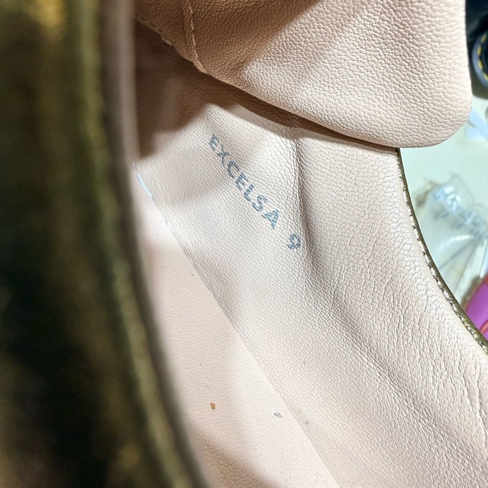 Stuart weitzman excelsa model - image 6