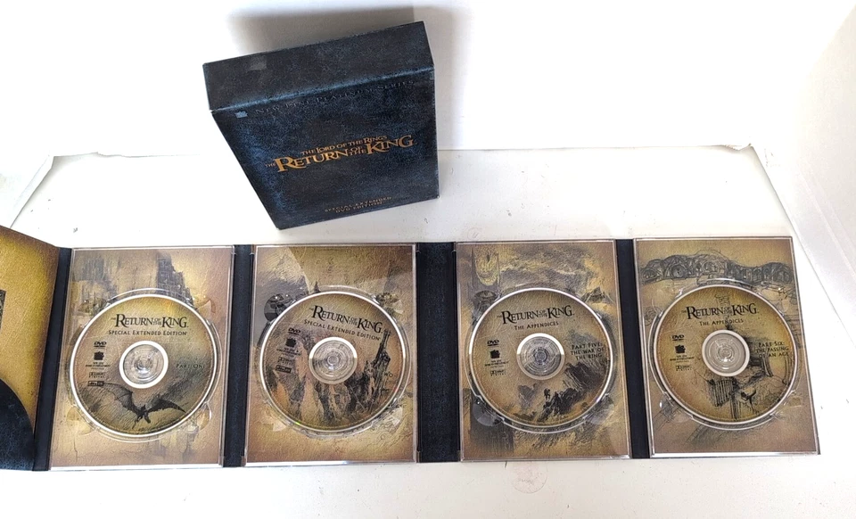 The Lord of the Rings The Return of the King Special Extended Edition 4 Disc DVD - Image 2 of 4