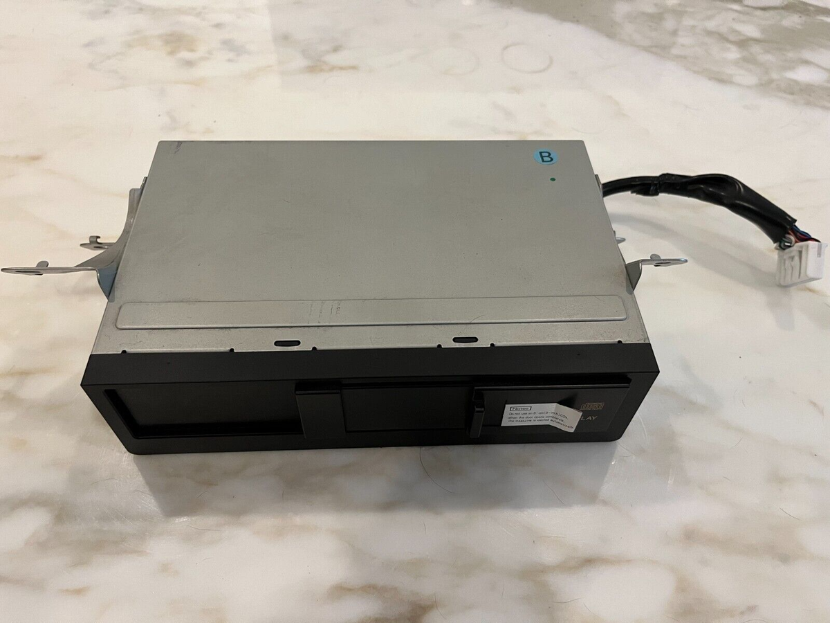 2003 Lexus GX470 6 Disc CD Changer Player With CD Magazine Holder