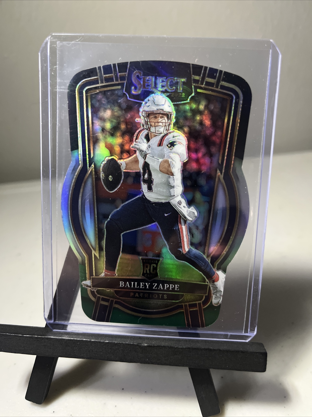 2022 Select Bailey Zappe Black And Green Prizm Die Cut Club Level RC        Pats