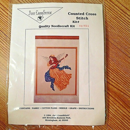 Just Cross Stitch Counted Kit Angel of Song Consuella Molton 40751 Christmas - Picture 2 of 3