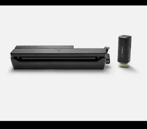 FoodSaver Vacuum Sealing System BLACK 2-in-1 Sealer Cordless MS2010 Spot Clean !