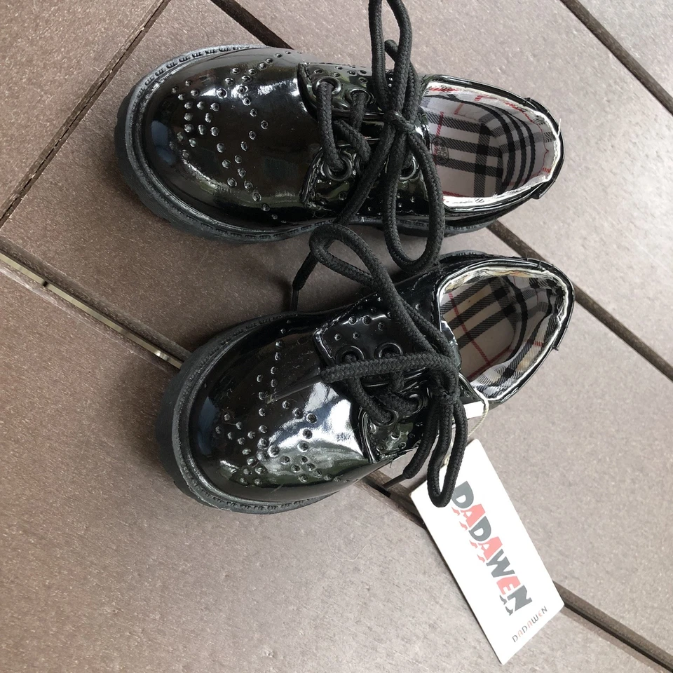 NEW Dadawen Black Patent Leather High Gloss Toddler Shoes Size 21 / USA 5.5 - Image 2 of 4