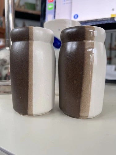 Vtg McCoy Pottery Sandstone Brown Tan Stripe USA Salt and Pepper Shakers