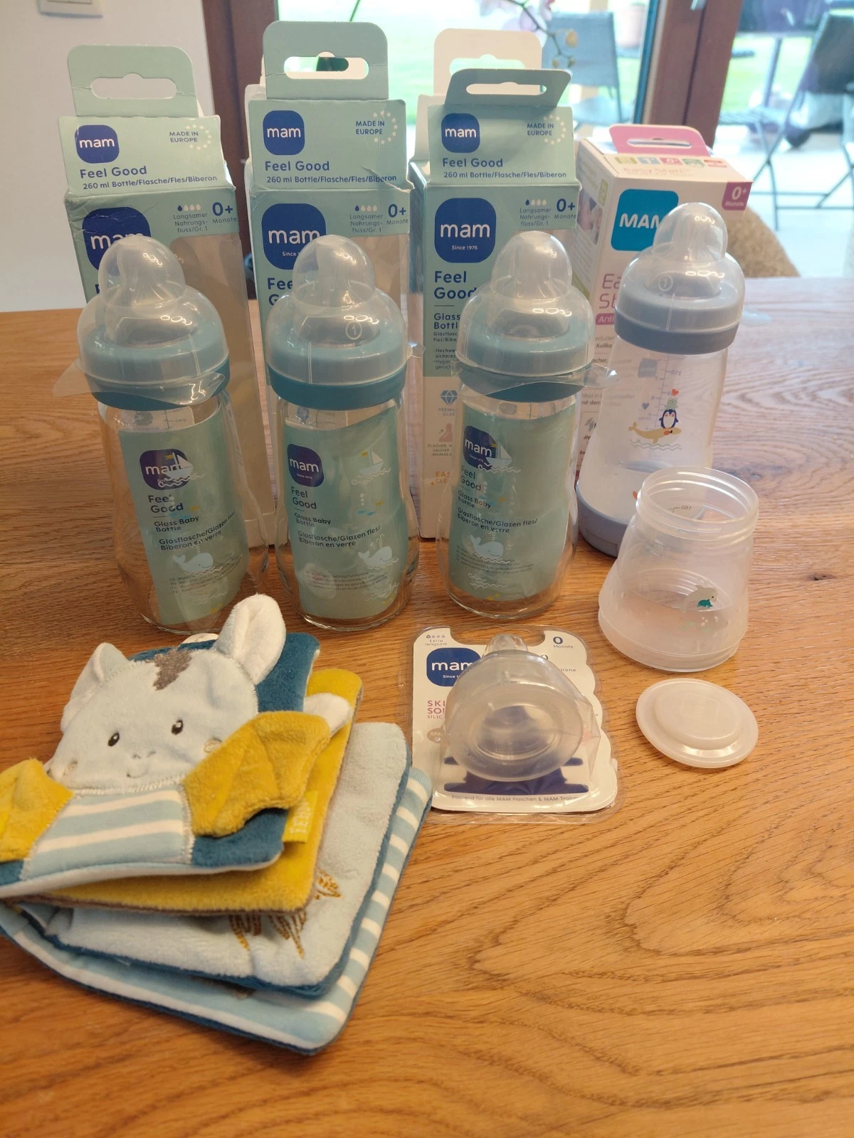 MAM Glass Baby Bottles Feel Good 260ml x 3, Teat 0, Anti Colic Bottle New
Opens in a new window or t