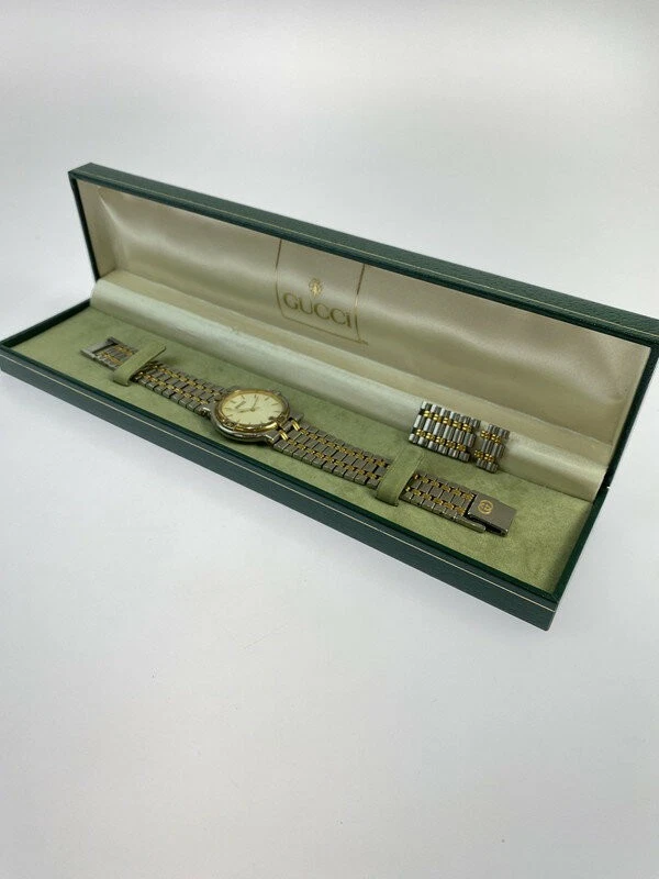 Montre d'occasion GUCCI 9000M argent × or ceinture combinée analogique quartz date cadran blanc