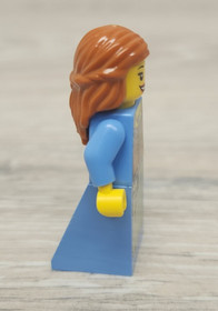 Lego cas490 Kingdoms Peasant Maiden Minifigure From Set 7189 Mill Village Raid