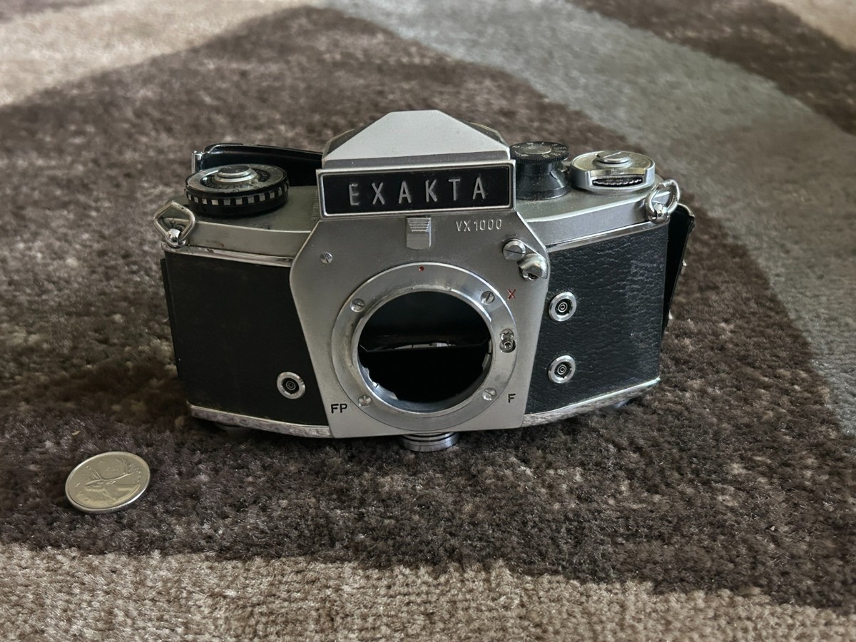 Exakta Varex VX1000 SLR Camera Body No Lens Parts Incomplete