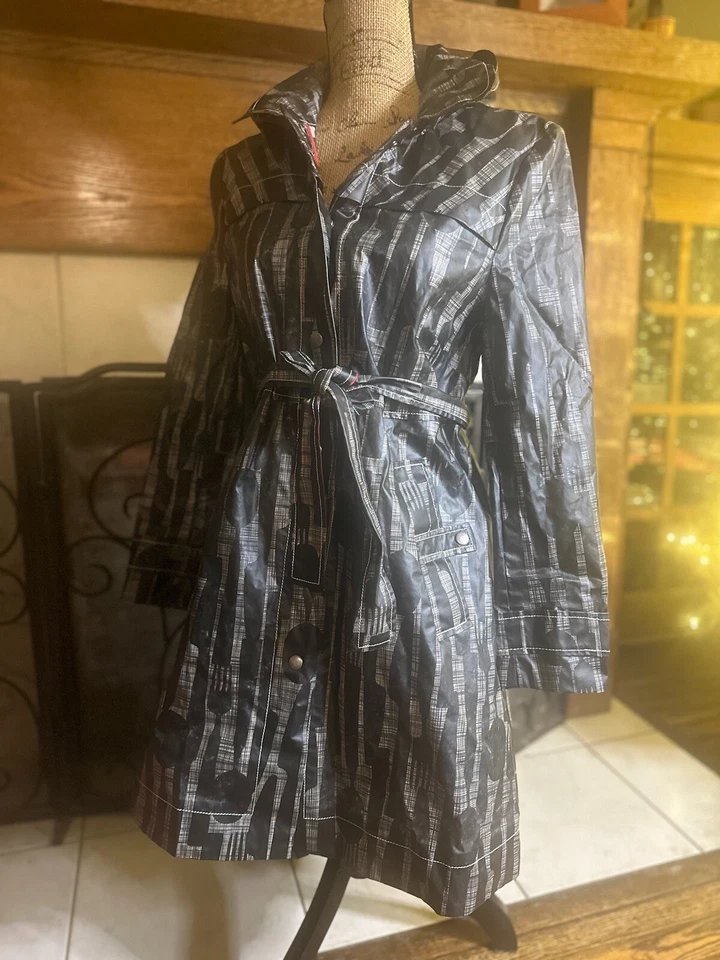 Gabardina Orla Kiely PVC con cinturón y capucha RARA Foto 3 de 4