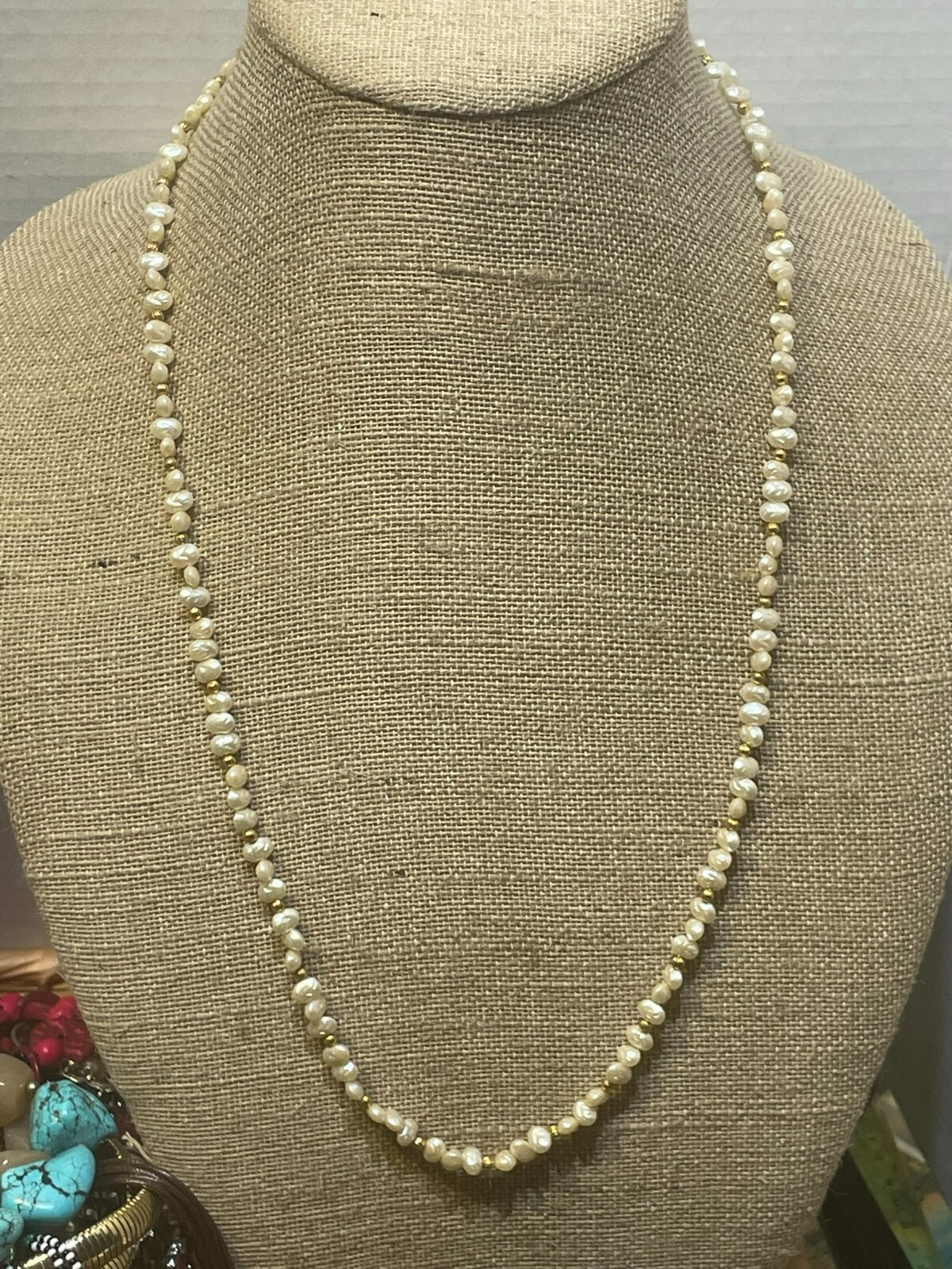 VINTAGE LONG STRAND FRESHWATER NATURAL PEARLS W/ GOLD… Gem