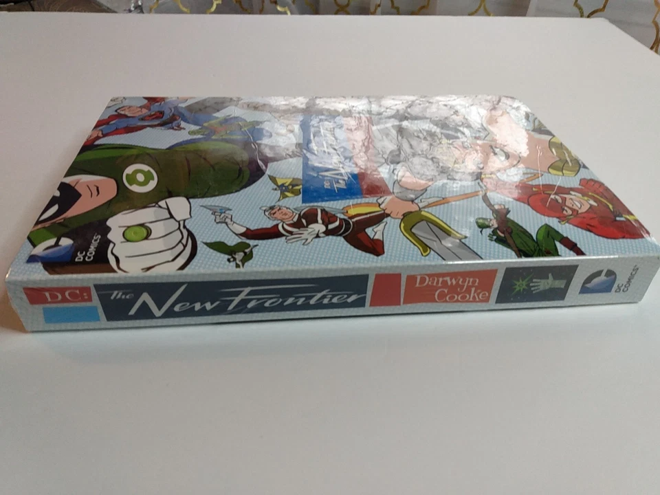 DC: The New Frontier TP de Darwyn Cooke edición de un solo volumen [2016] DC Comics Foto 3 de 4